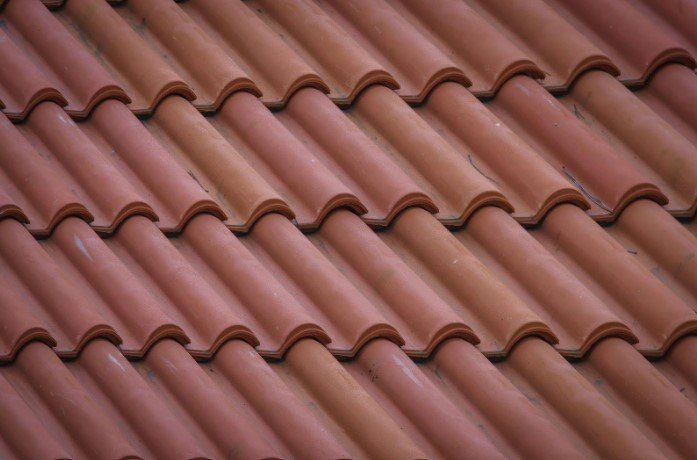 6 Simple Roof Maintenance Tips for Business Owners